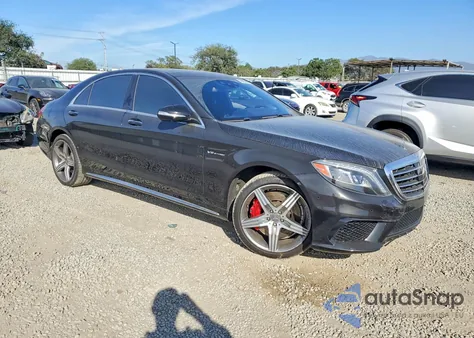 2015 Mercedes-Benz S 63 Amg z USA, uszkodzony, nr VIN WDDUG7JBXFA139826